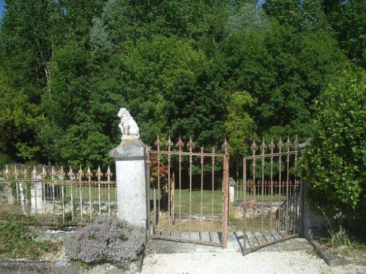 Chateau Sainte Marie Ξενοδοχείο Dompierre-sur-Charente Εξωτερικό φωτογραφία